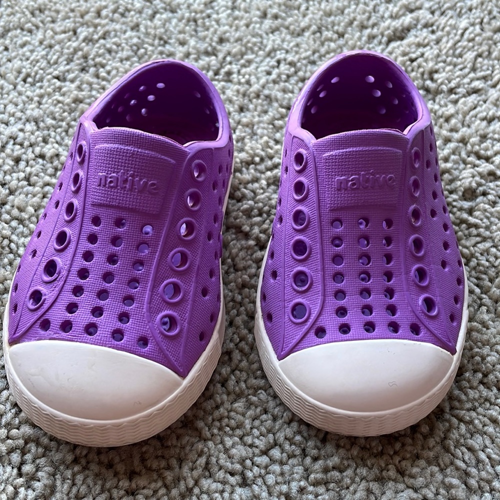 Purple Native Jefferson slip-on Toddler Size 4